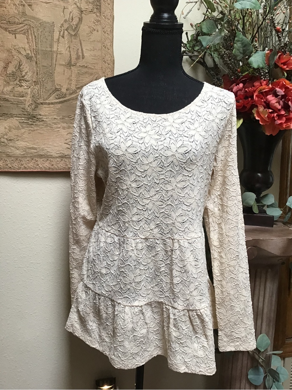 Garnet Hill Women's Lace Peplum Long-Sleeve Top - Cream